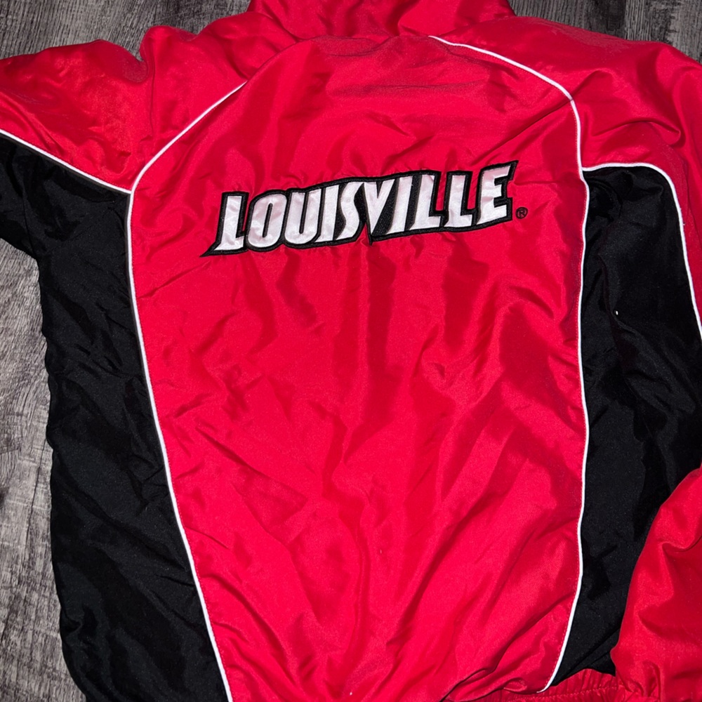 Red Pull Over Size Medium - image 2